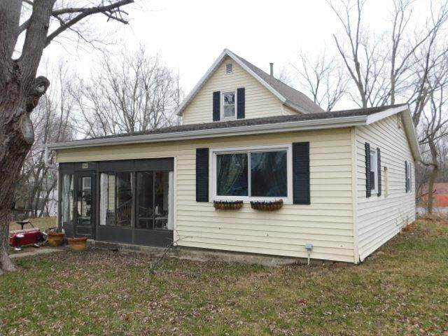 550 Clark Street - Photo 1