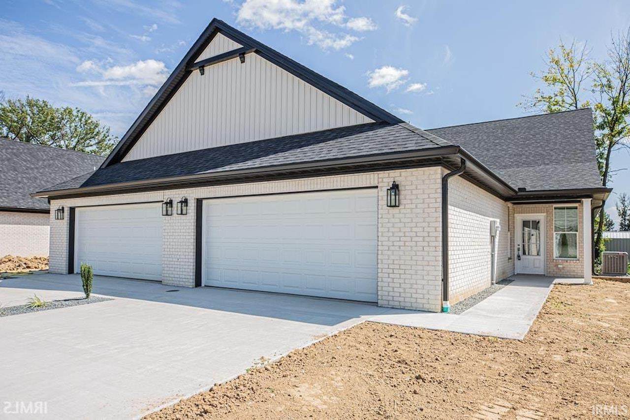 8627 Pebble Creek Drive - Photo 1