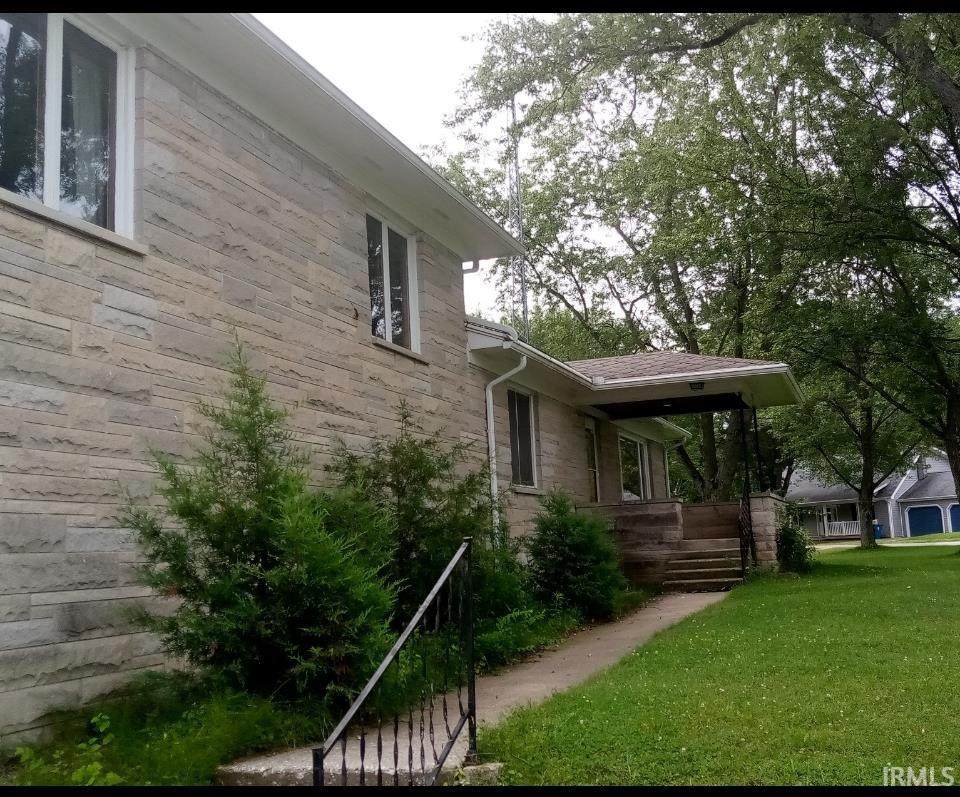 100 Delware Lane - Photo 1