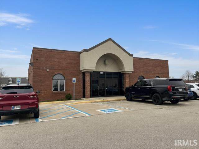 3545 Lafountain - Photo 1