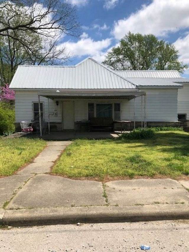 207 South Main Street - Photo 1