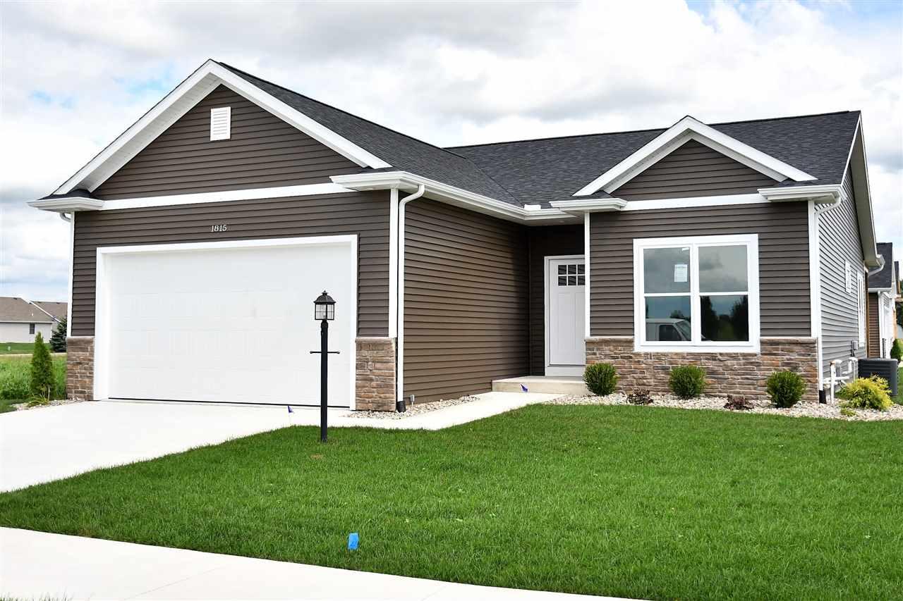 1815 Newbury Circle - Photo 1
