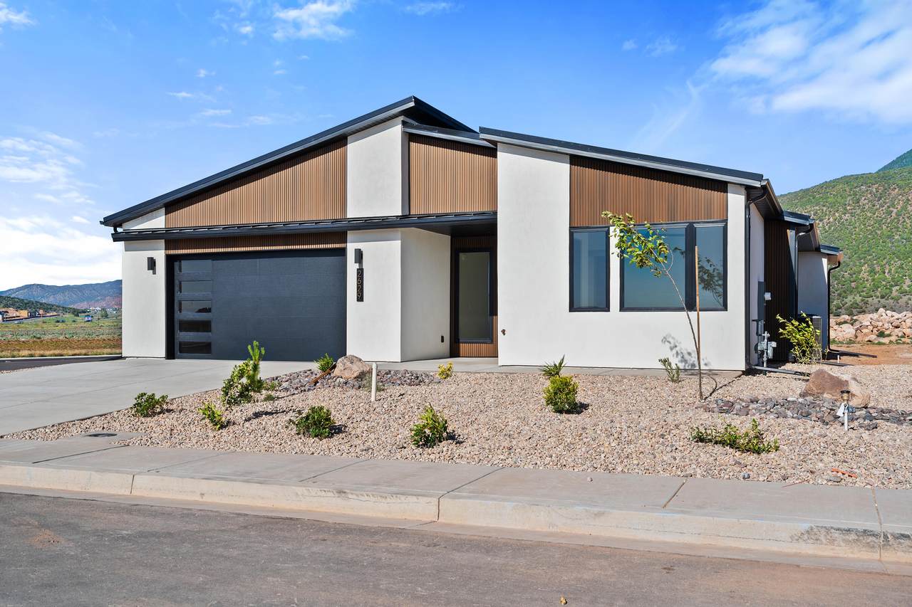 2629 Mann Lane - Photo 1