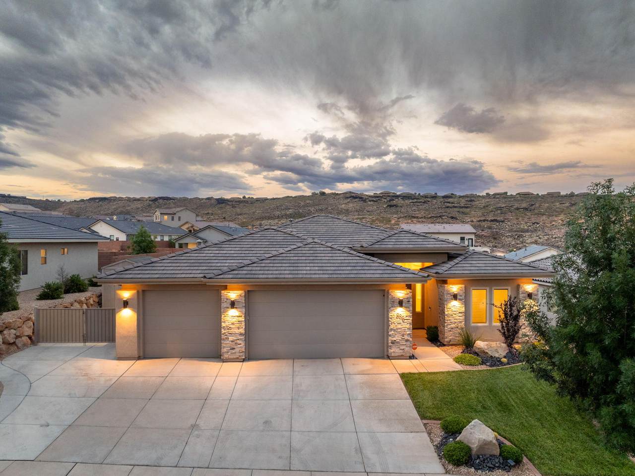 886 Sandy Talus Dr - Photo 1