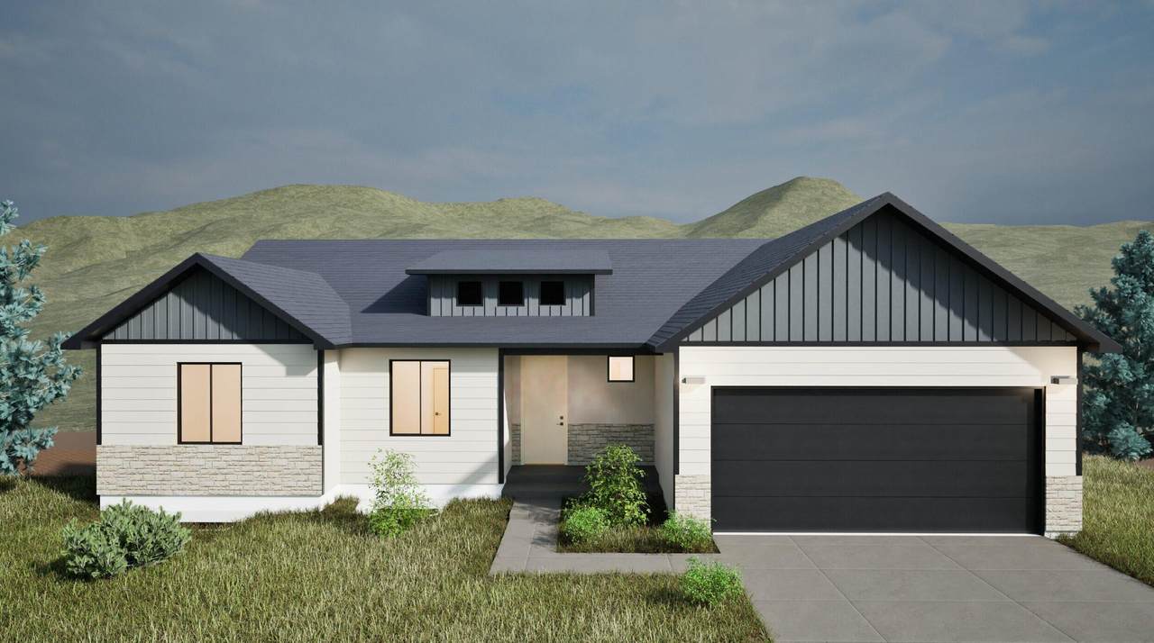 5267 Pinnacle Dr - Photo 1