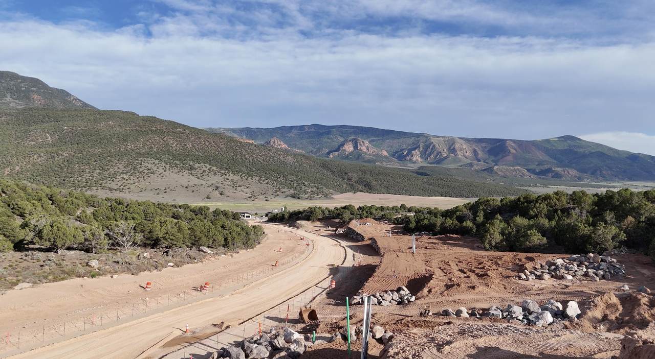 1879 Serenity Dr - Photo 1