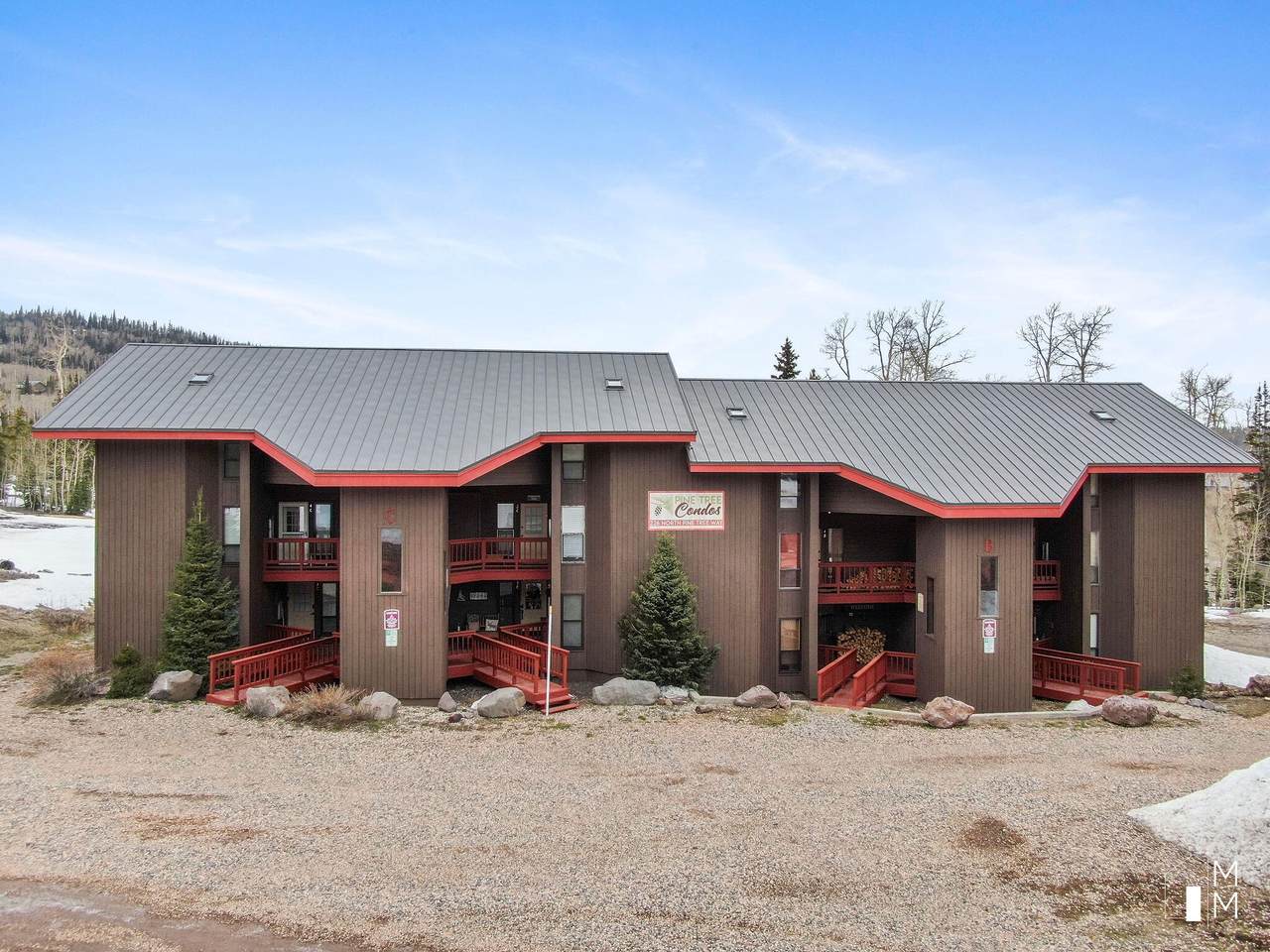 226 Pine Tree Way #4C - Photo 1