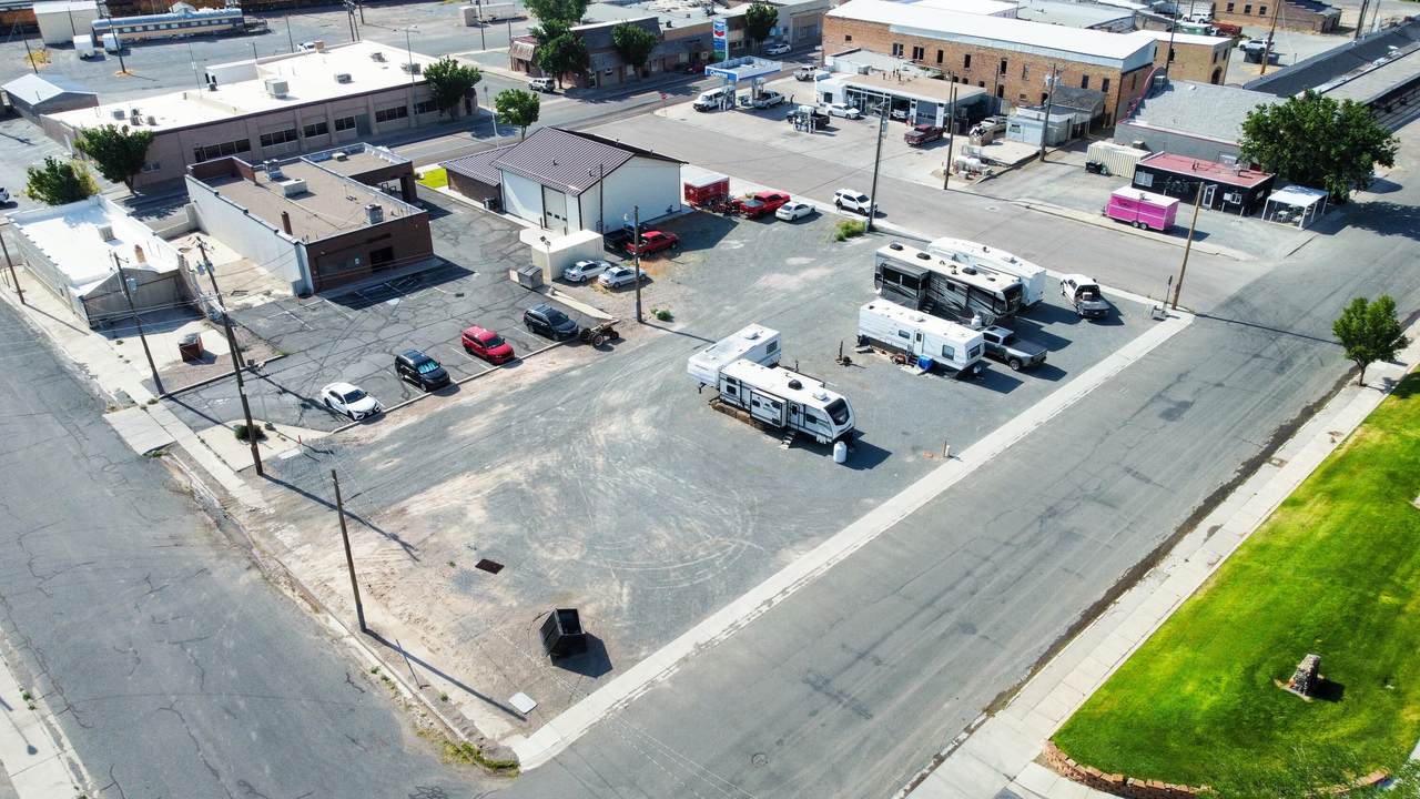 375 100 West - Photo 1