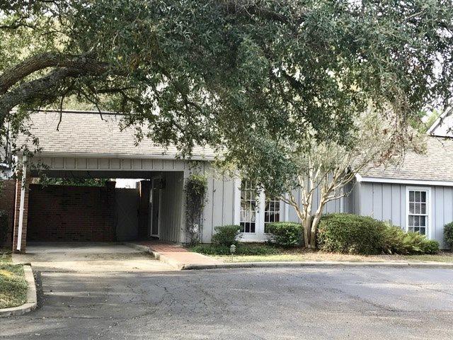 105 River Pl - Photo 1