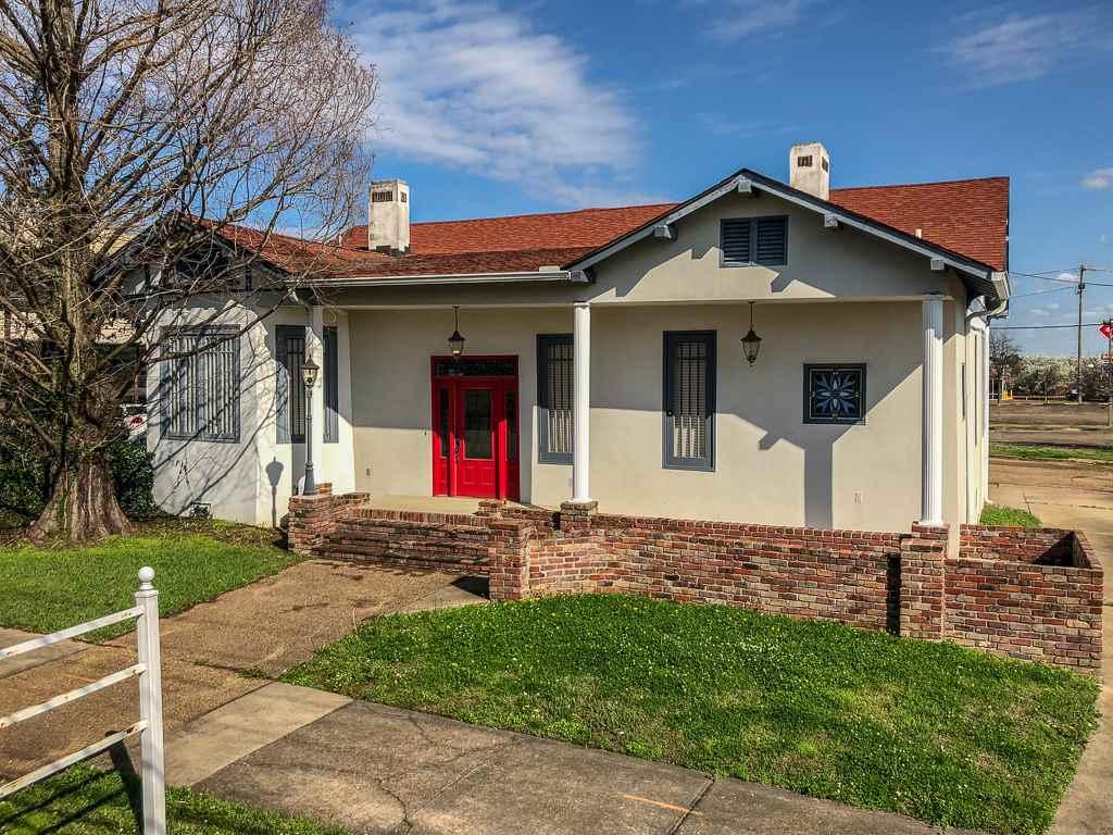 610 North St - Photo 1