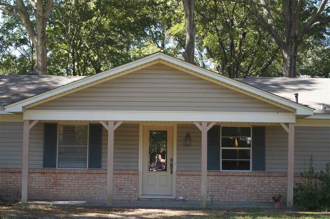 251 Lisa Cir - Photo 1