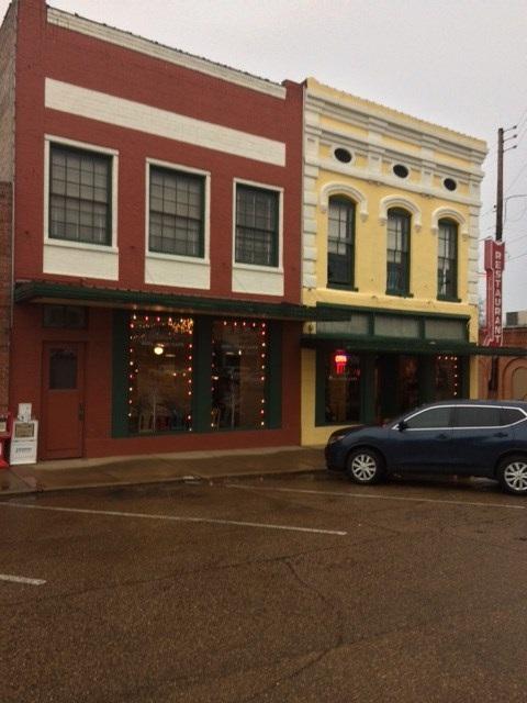 108 Center St - Photo 1