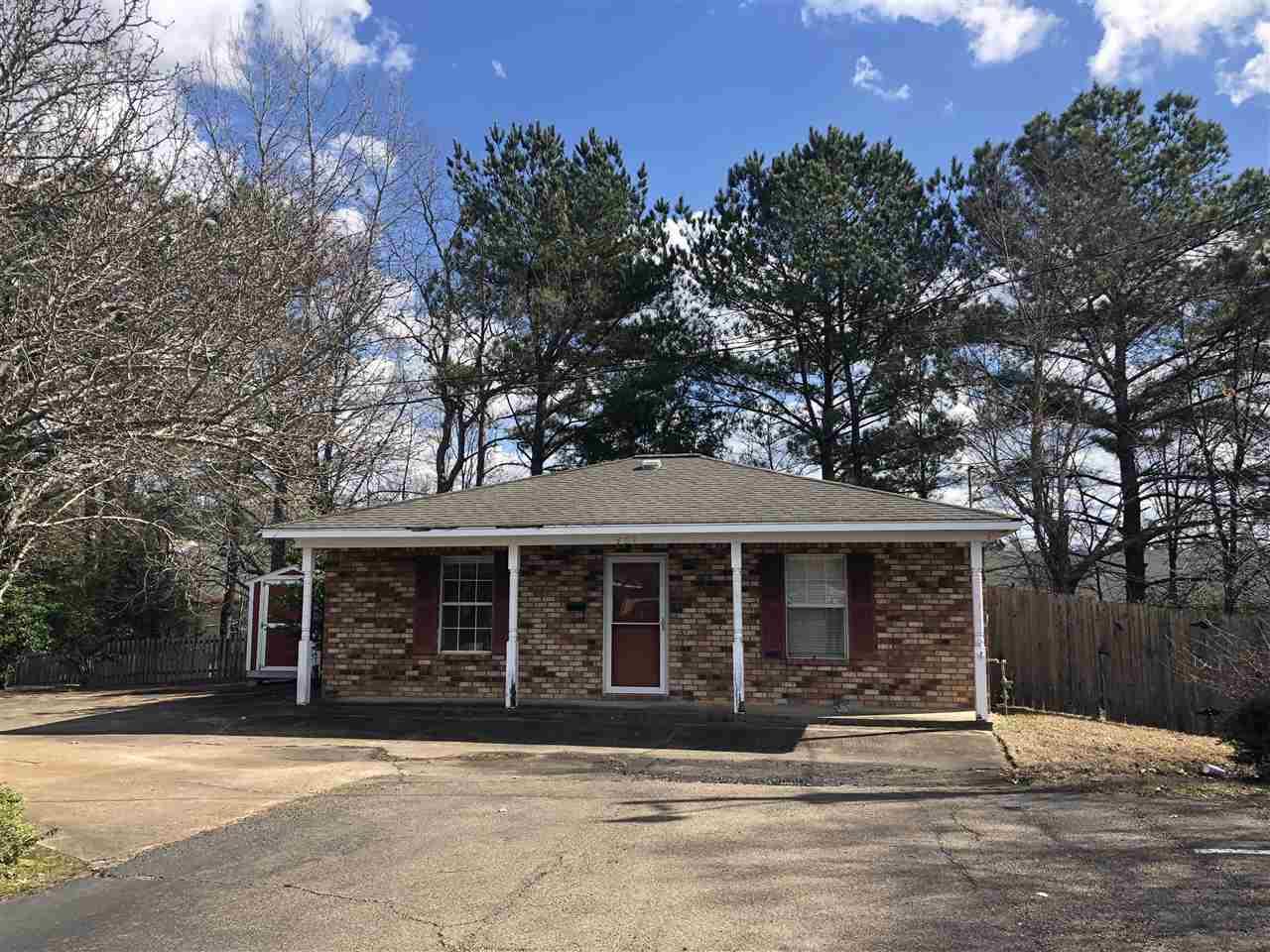 407 Masonic Dr - Photo 1