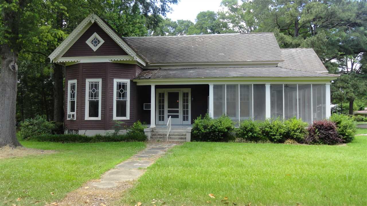 402 Boulevard St - Photo 1