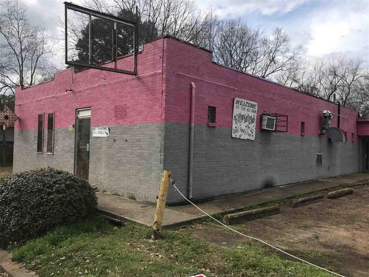 1220 Ridgeway St - Photo 1