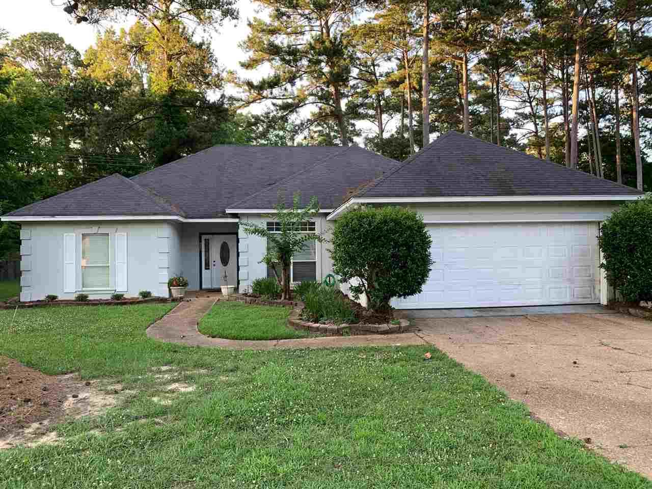 469 Shadowood Dr - Photo 1