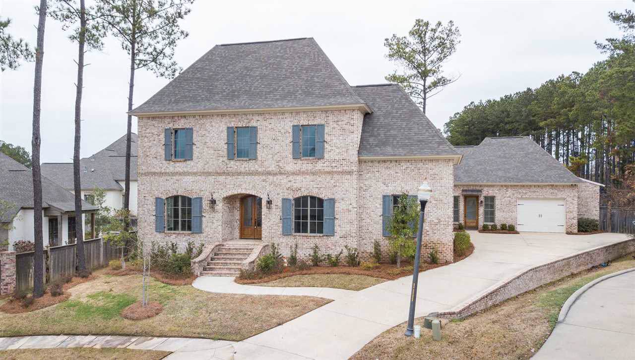 303 Edgewood Cir - Photo 1