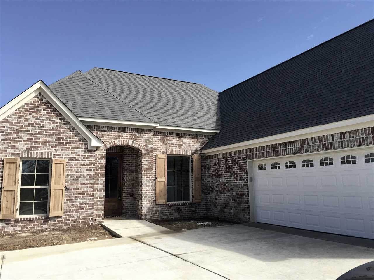 139 Sweetbriar Cir - Photo 1