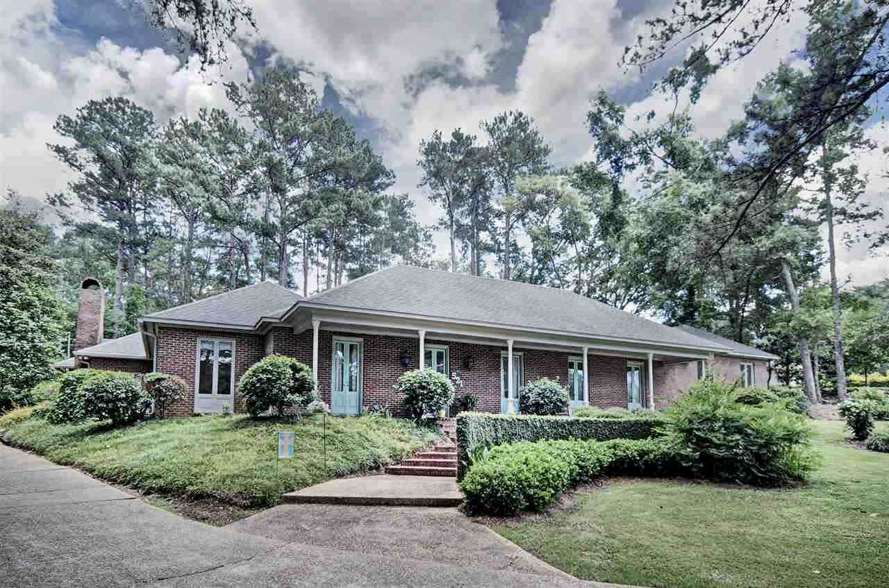 521 Kennedy Dr - Photo 1