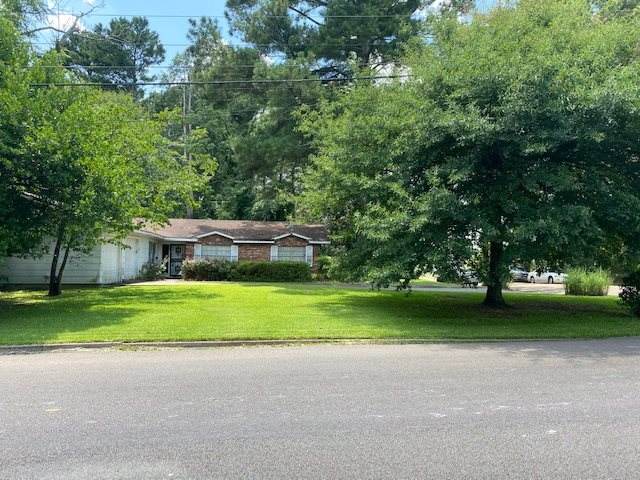 2005 Castle Hill Dr - Photo 1