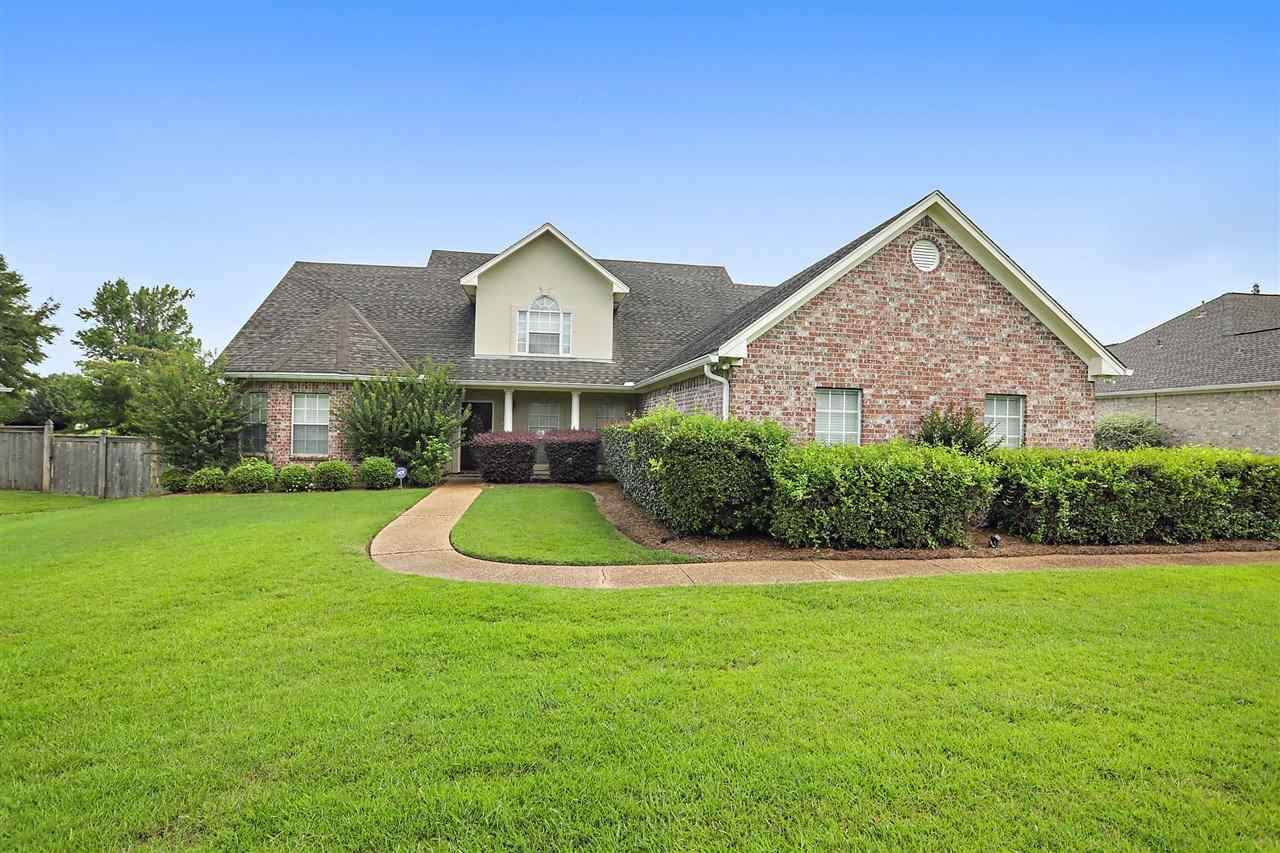 136 Cypress Lake Blvd - Photo 1