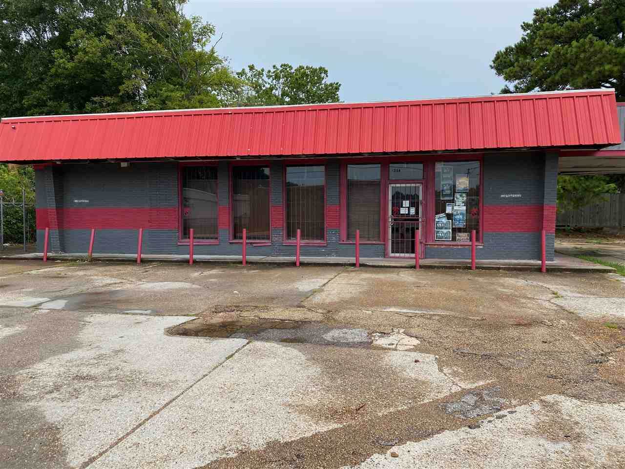 1334 University Blvd - Photo 1