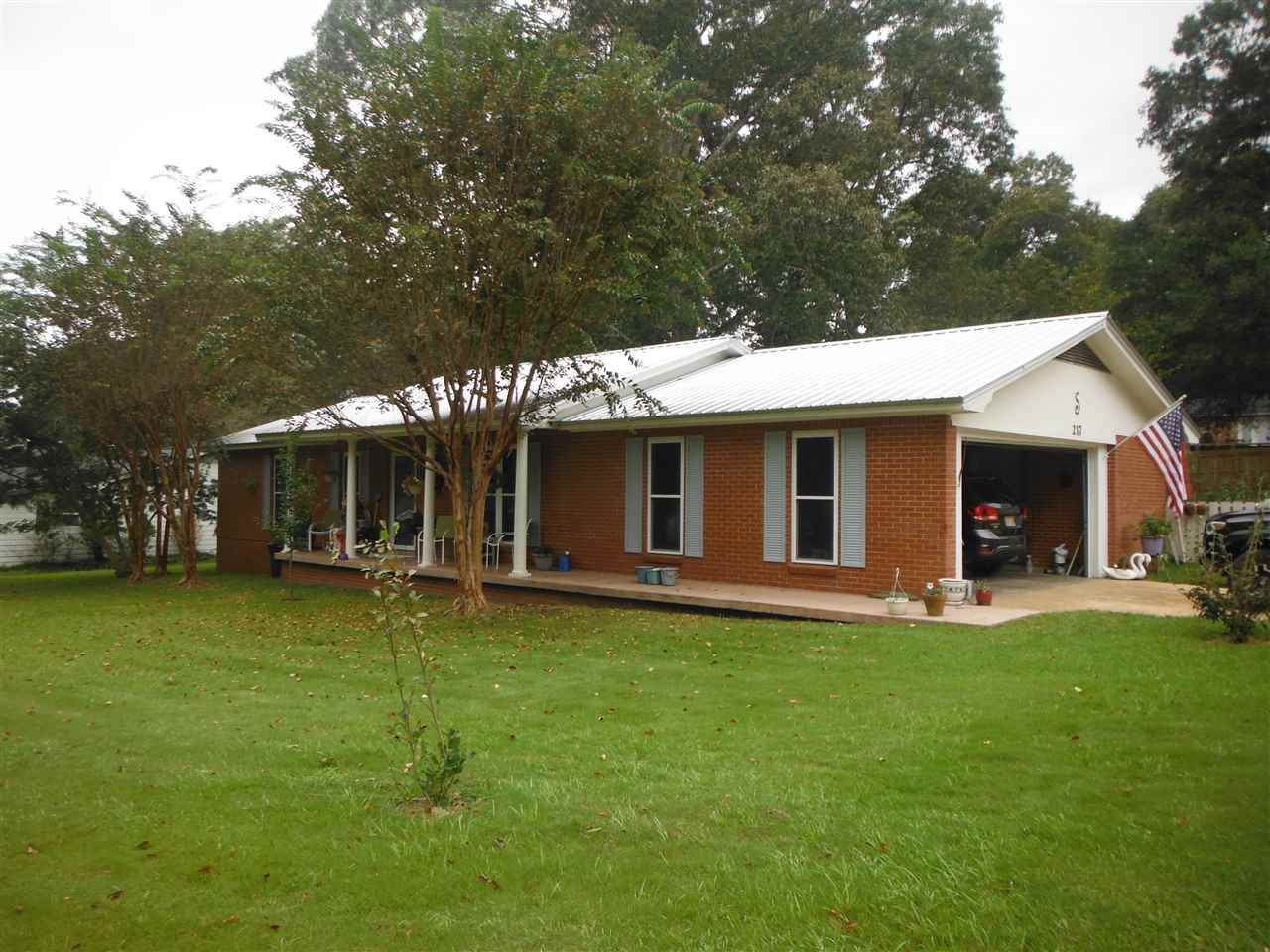 217 Massey Cir - Photo 1