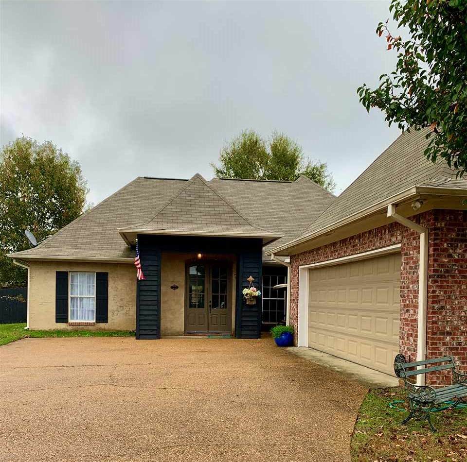 144 Elbridge Way - Photo 1