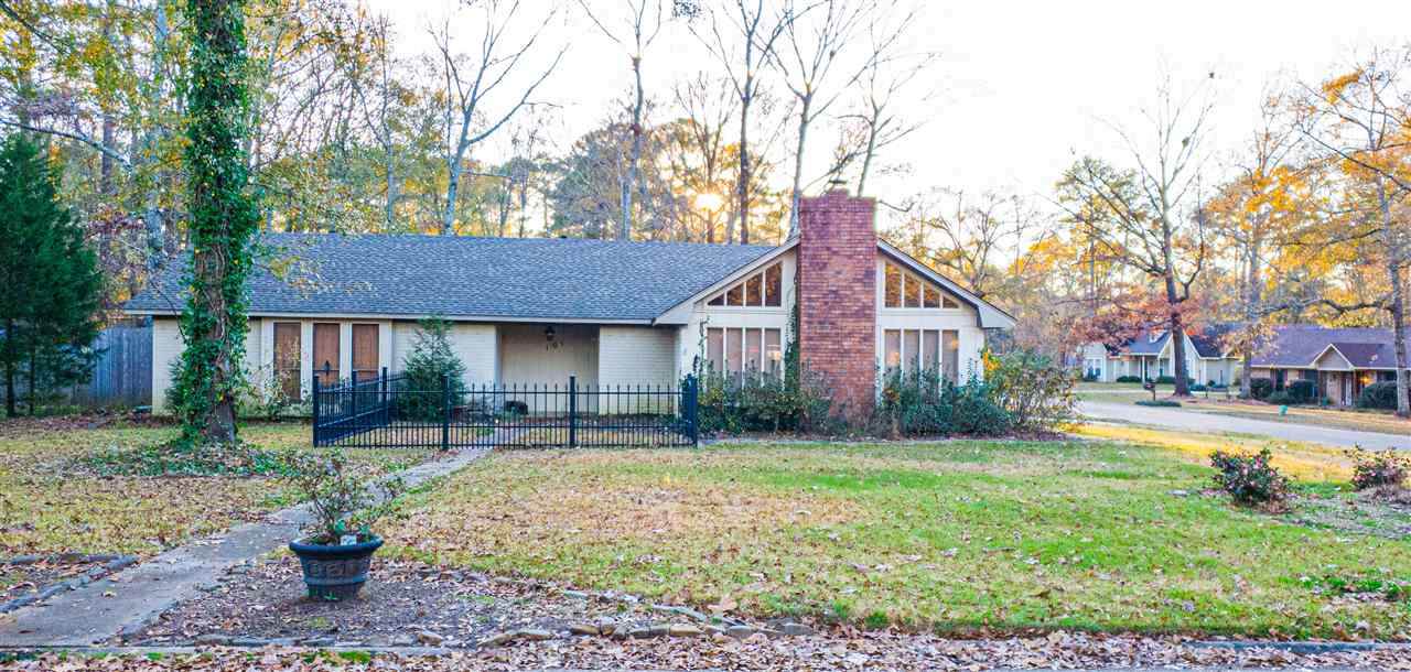 101 Camelia Way - Photo 1