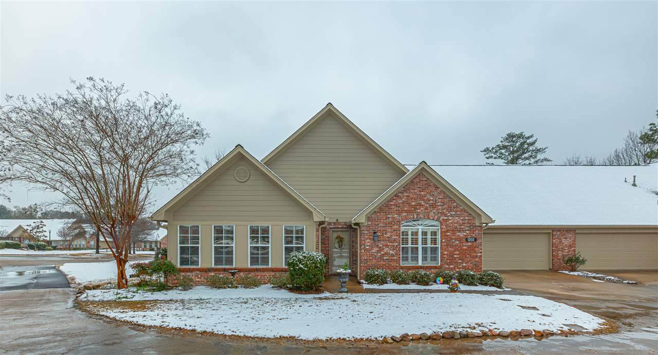 1202 Charmant Pl - Photo 1