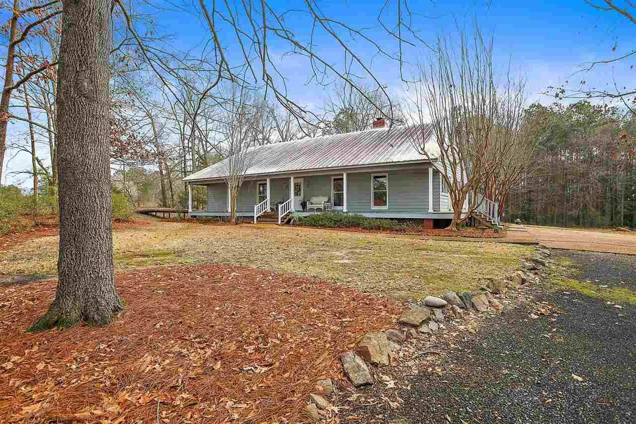 3924 Lake Catherine Dr - Photo 1