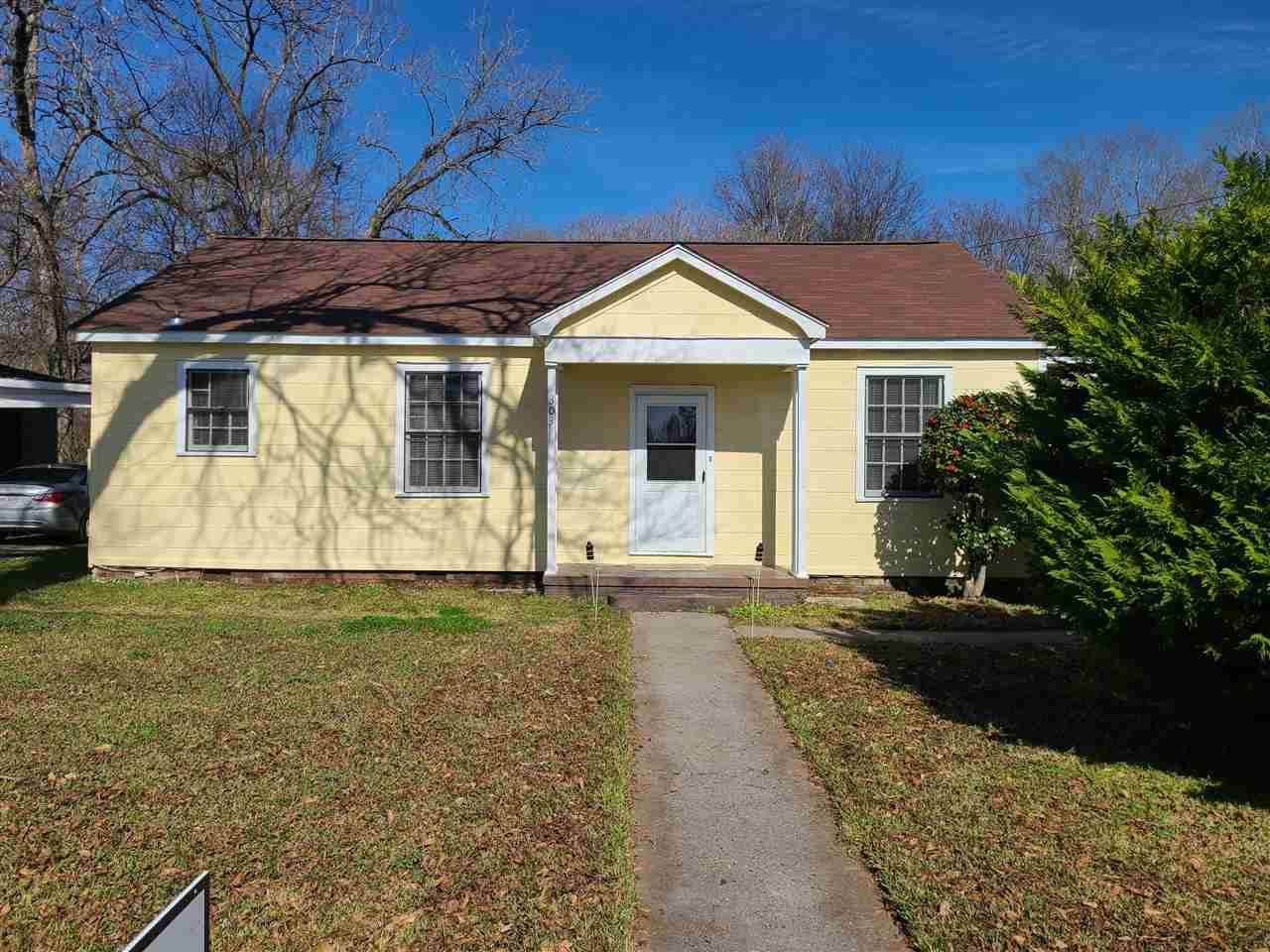 303 East Main St - Photo 1