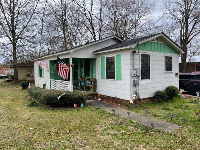 413 Main St - Photo 1