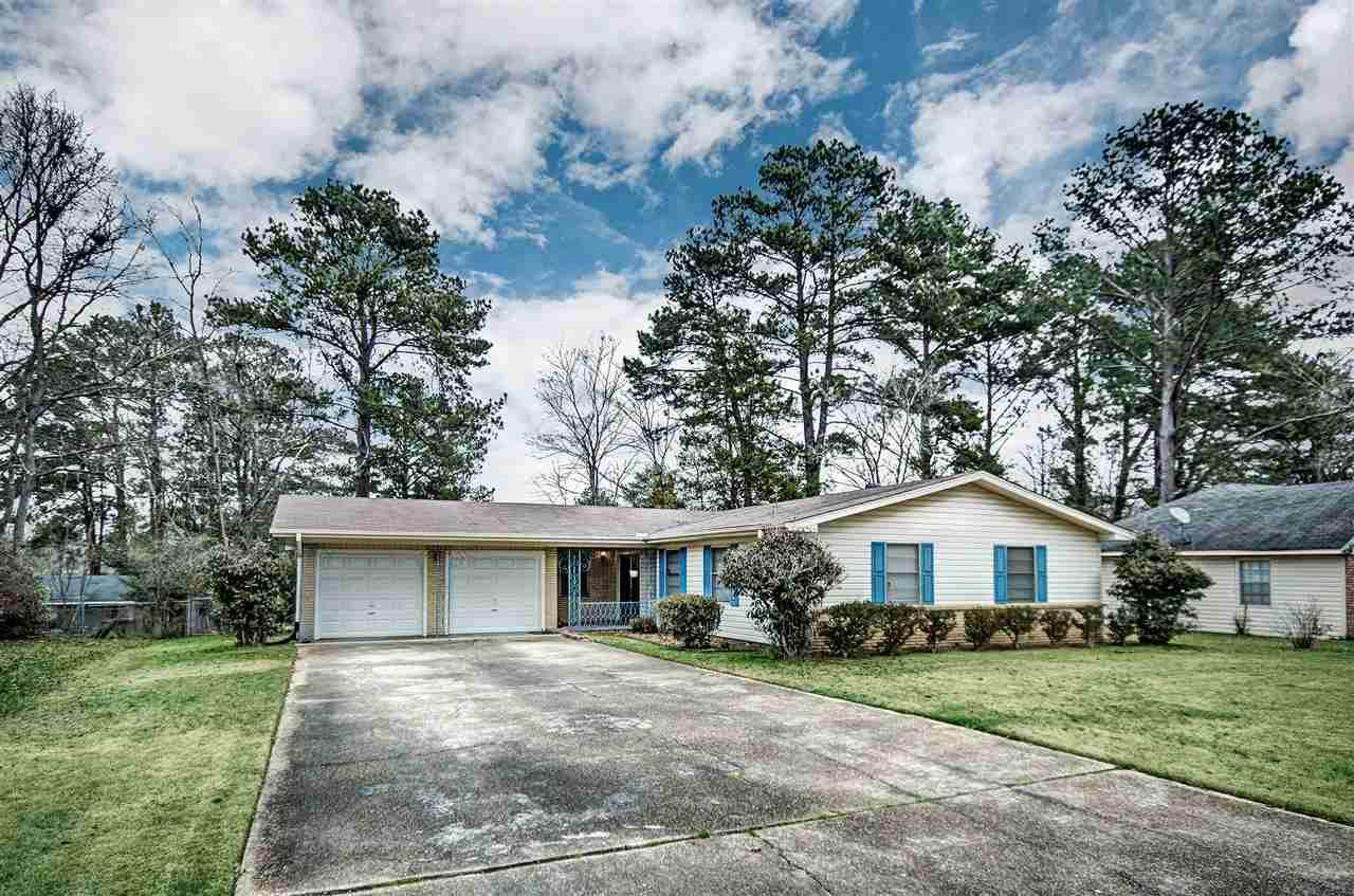 1316 Deerfield Ln - Photo 1