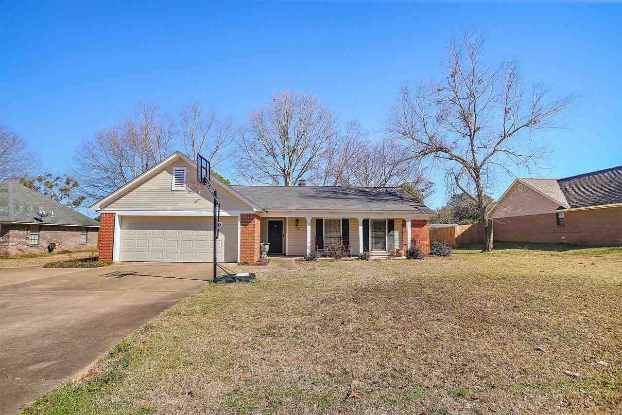 104 Hillside Dr - Photo 1