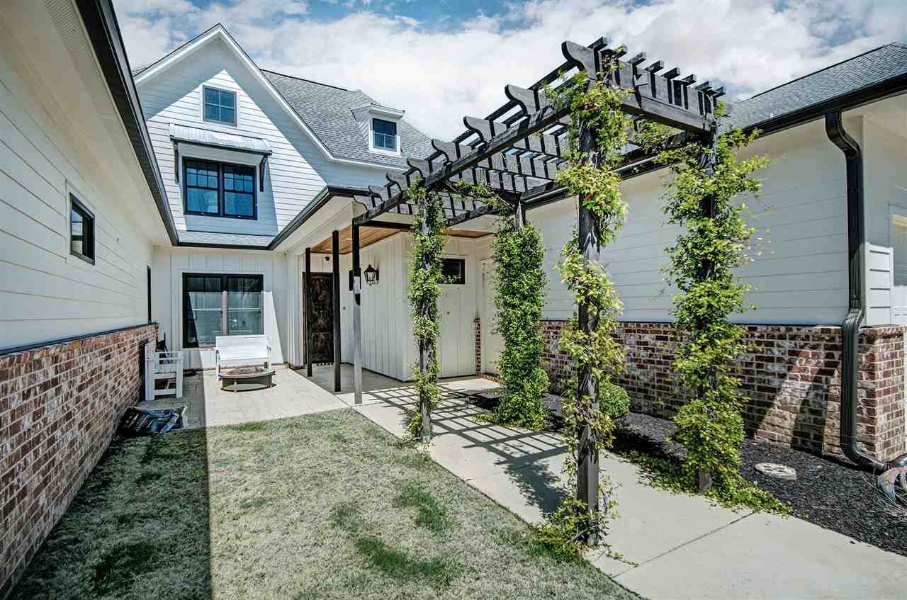 407 Port Arbor - Photo 1
