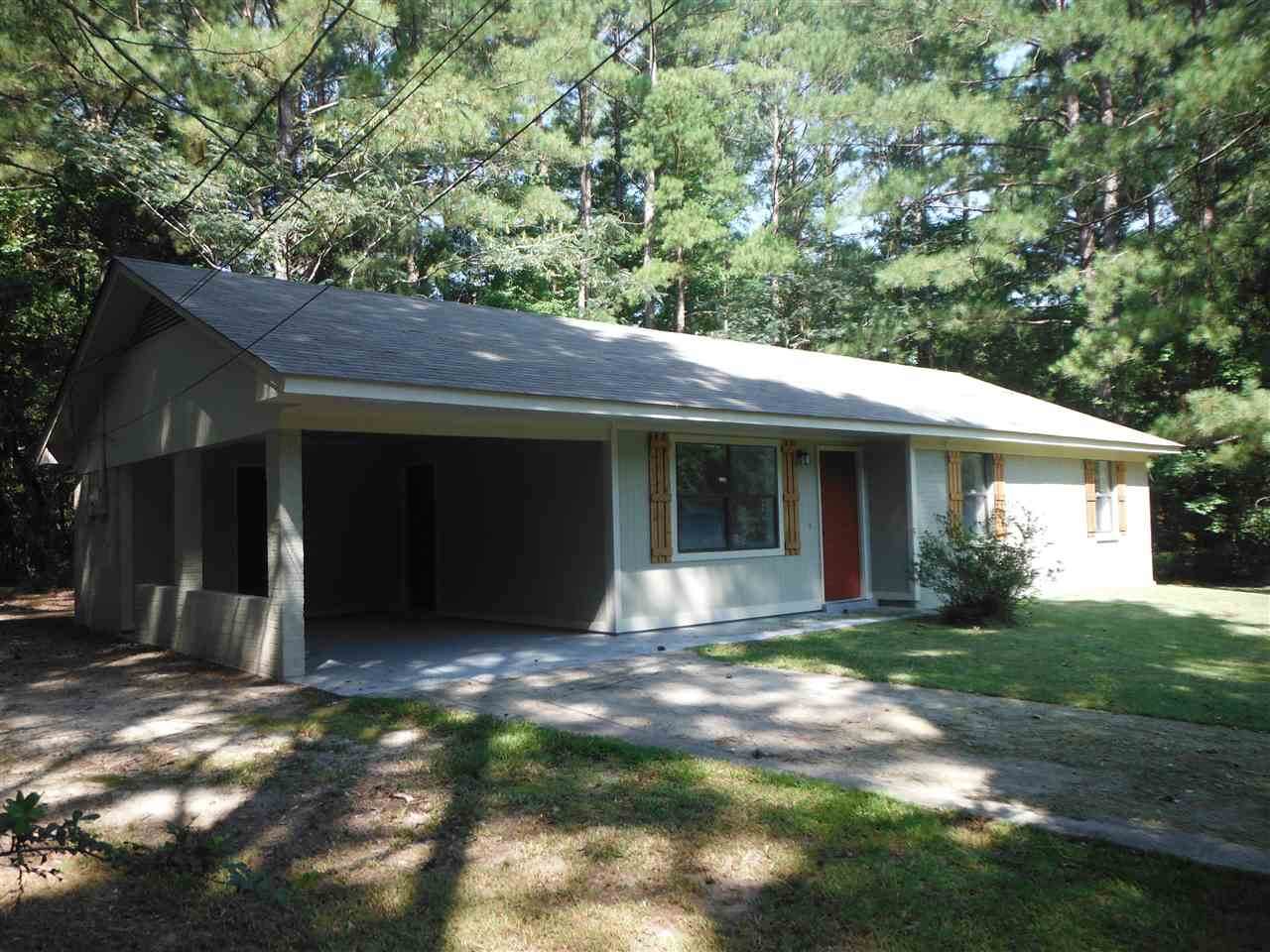 109 Hugh Avenue - Photo 1