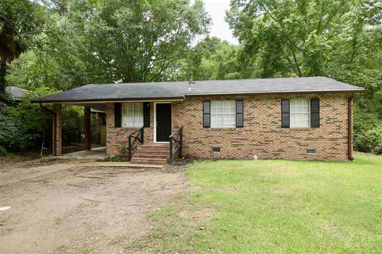 3033 Woodview Dr - Photo 1