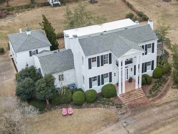 410 Greenwood Ln - Photo 1