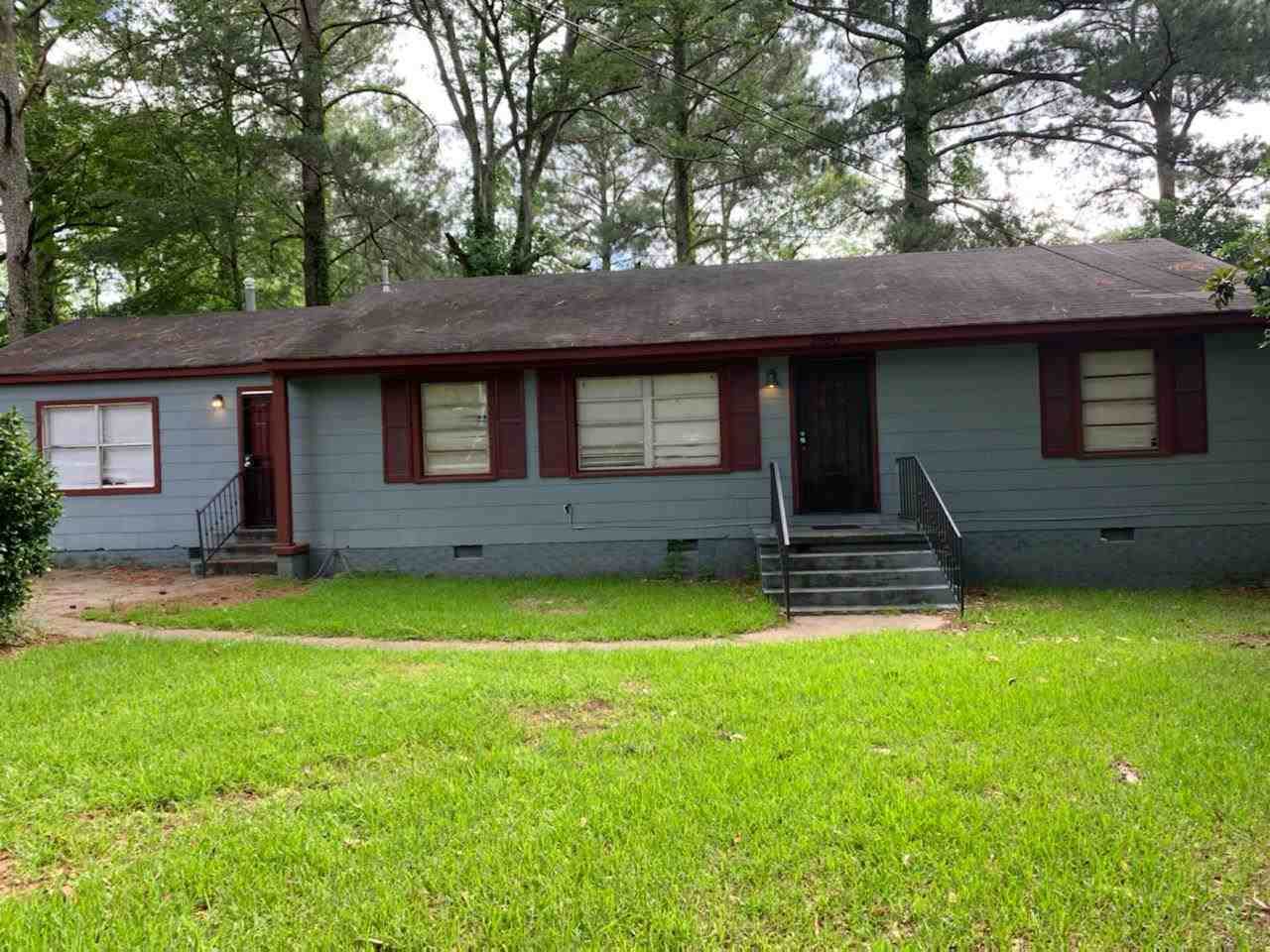 2590 Mcdowell Cir - Photo 1
