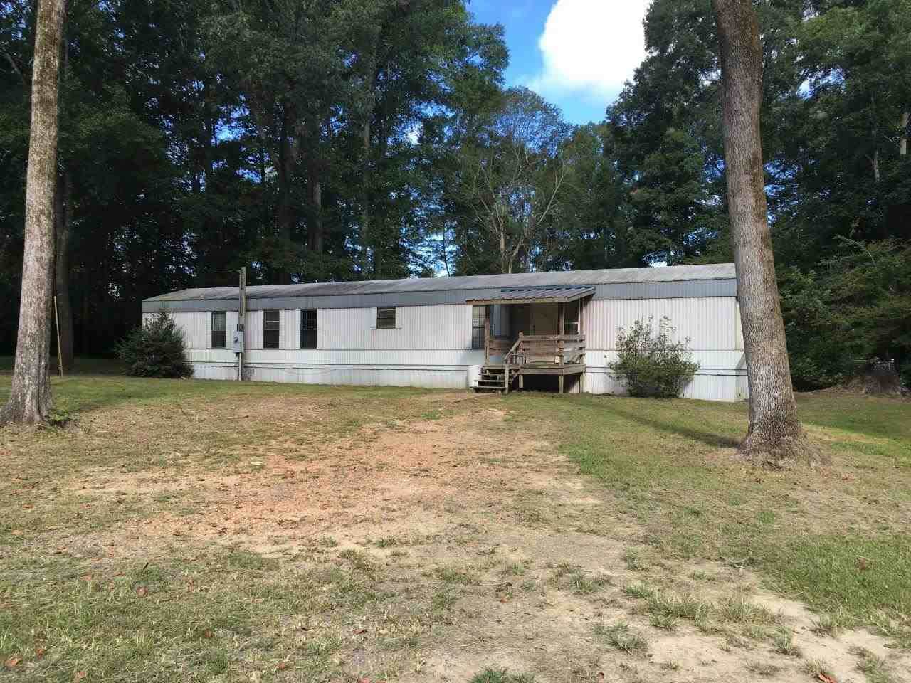 132 Wesley St - Photo 1
