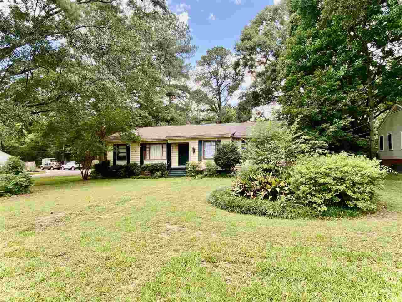 704 Meadowbrook Rd - Photo 1