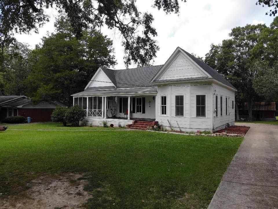 431 Utica St - Photo 1