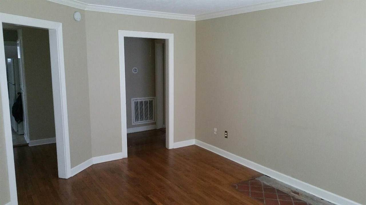 1715 Howard St - Photo 1