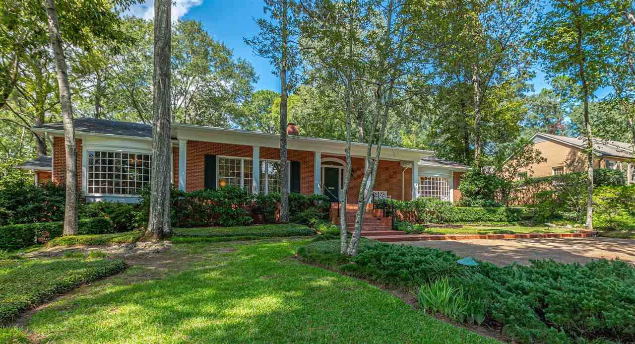 2406 Lake Circle - Photo 1
