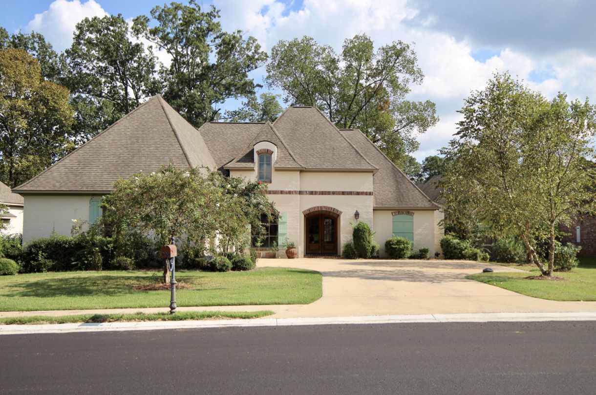 209 Clermont Dr - Photo 1