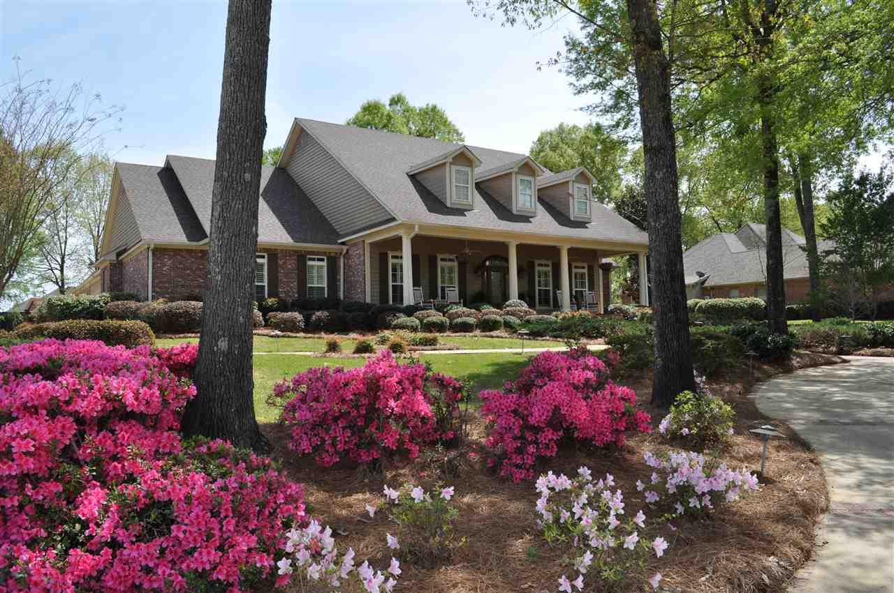 132 Wildwood Dr - Photo 1