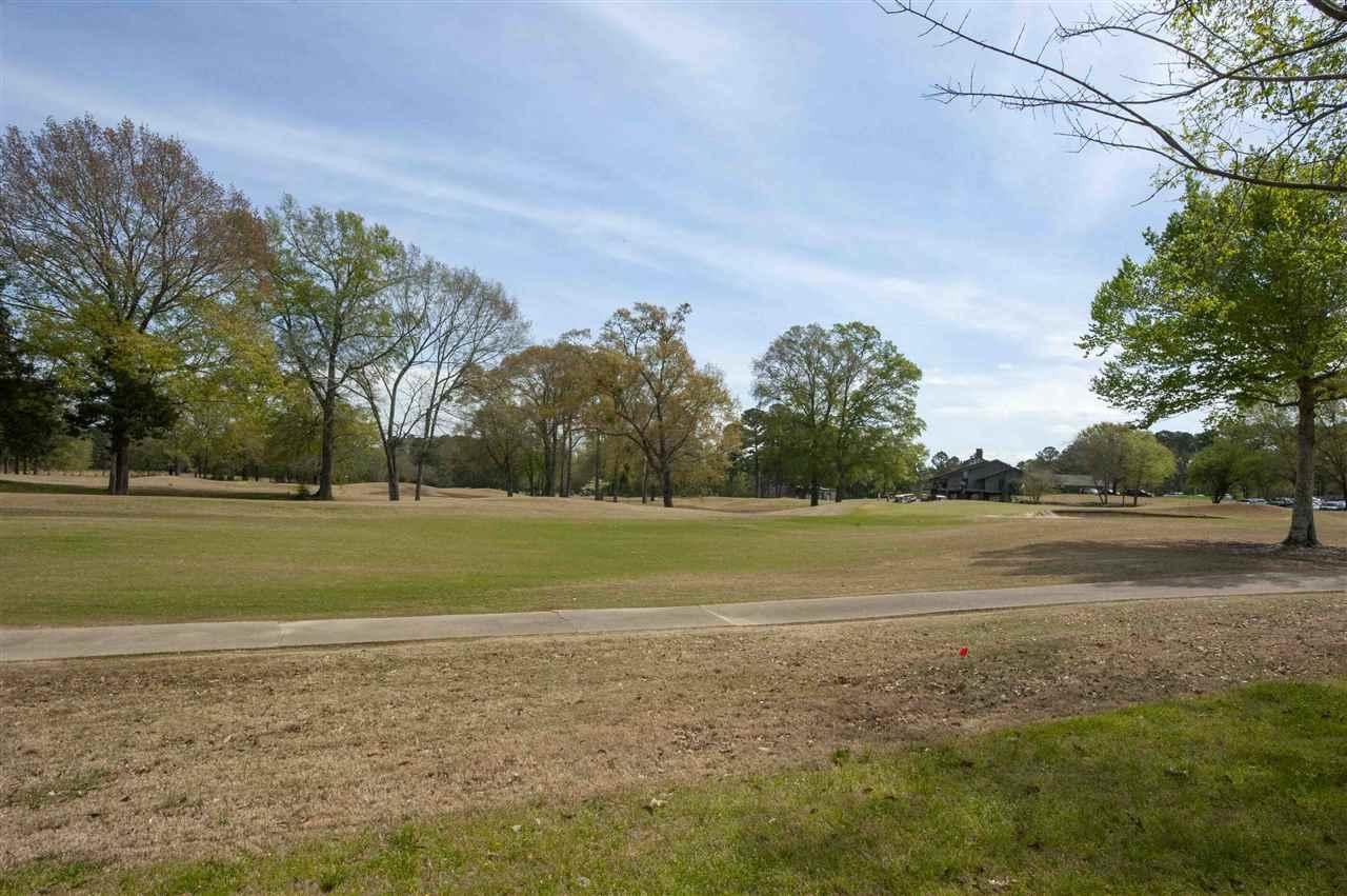 910 Oak Trl - Photo 1