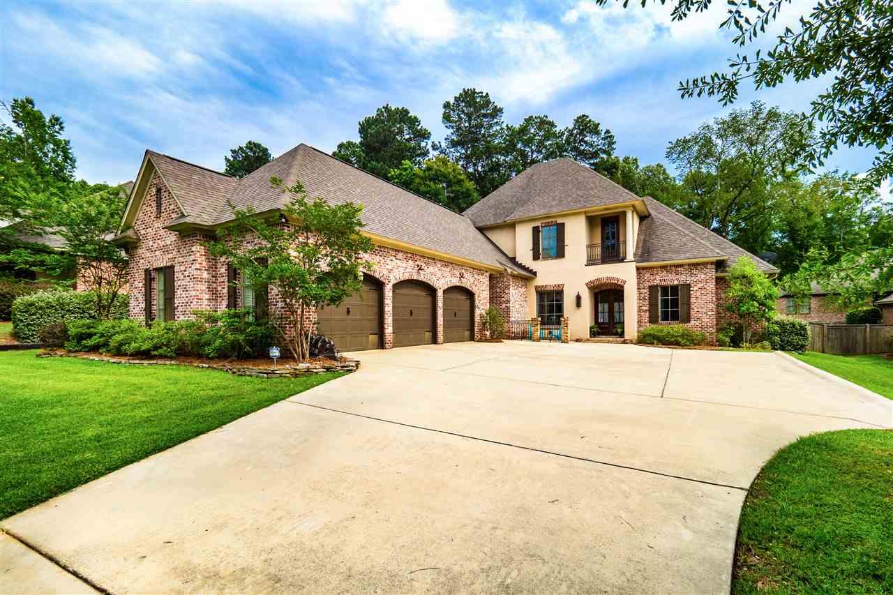 404 Pembrooke Dr - Photo 1