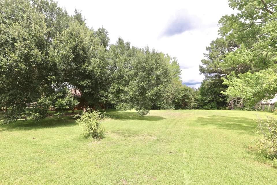 300 Longmeadow Dr - Photo 1 300 Longmeadow Dr - Photo 1